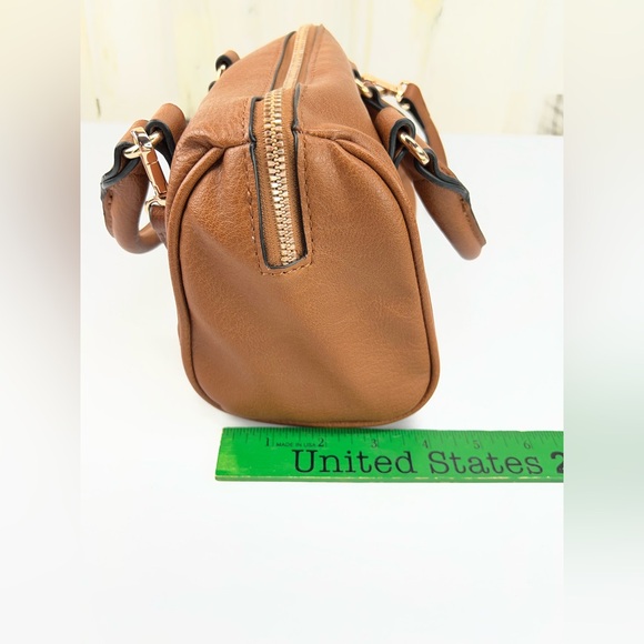 LC Lauren Conrad Barrel Crossbody Bag - Picture 9 of 9
